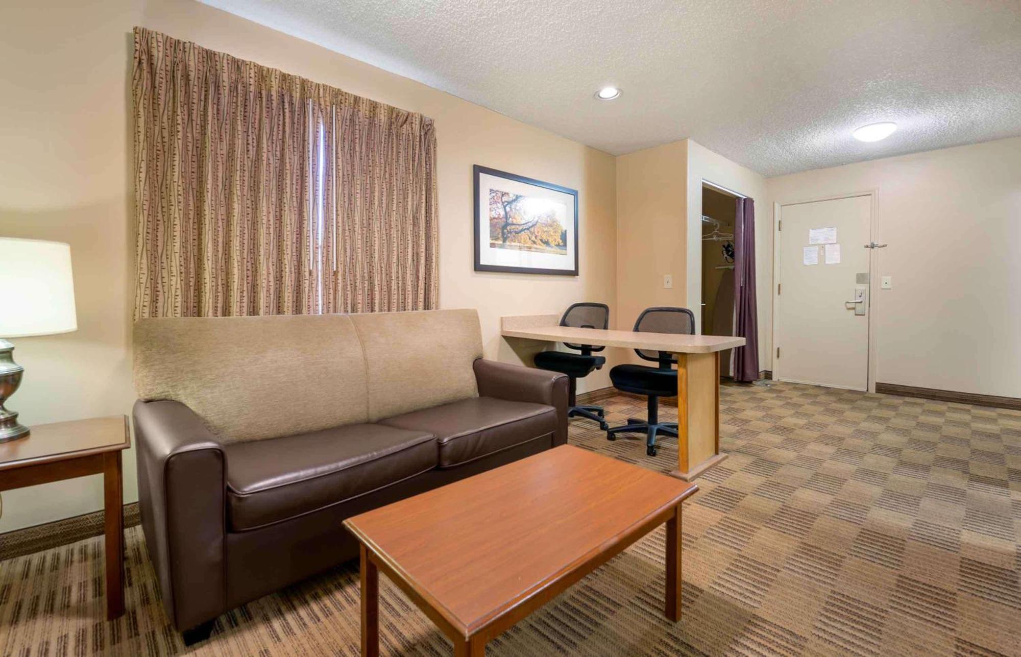 Extended Stay America Suites - Cleveland - Middleburg Heights Exterior foto