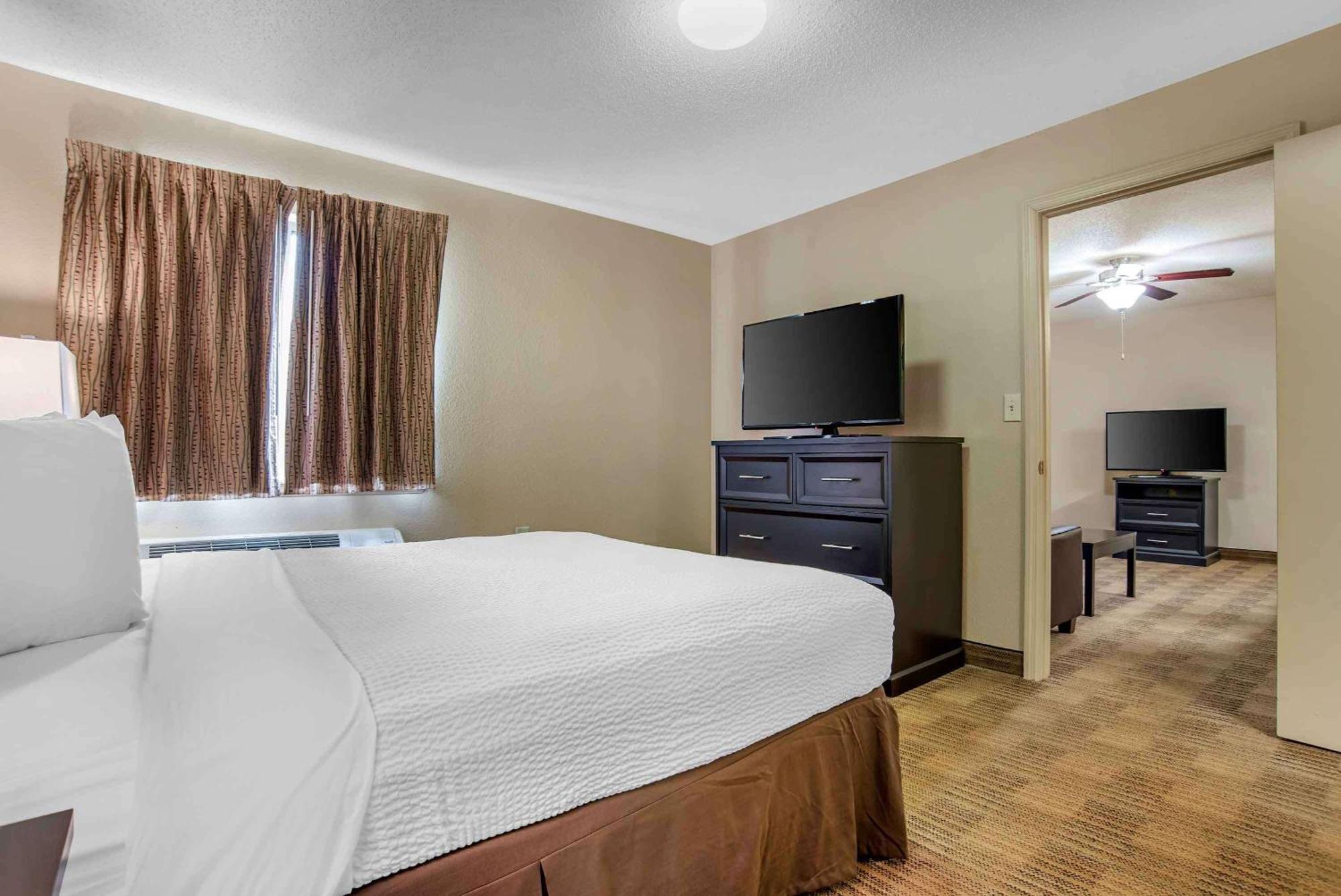 Extended Stay America Suites - Cleveland - Middleburg Heights Exterior foto